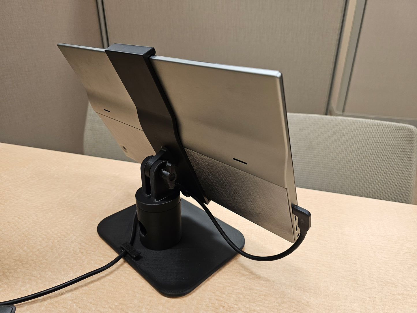 VS Touchscreen w/ Desk Stand Base