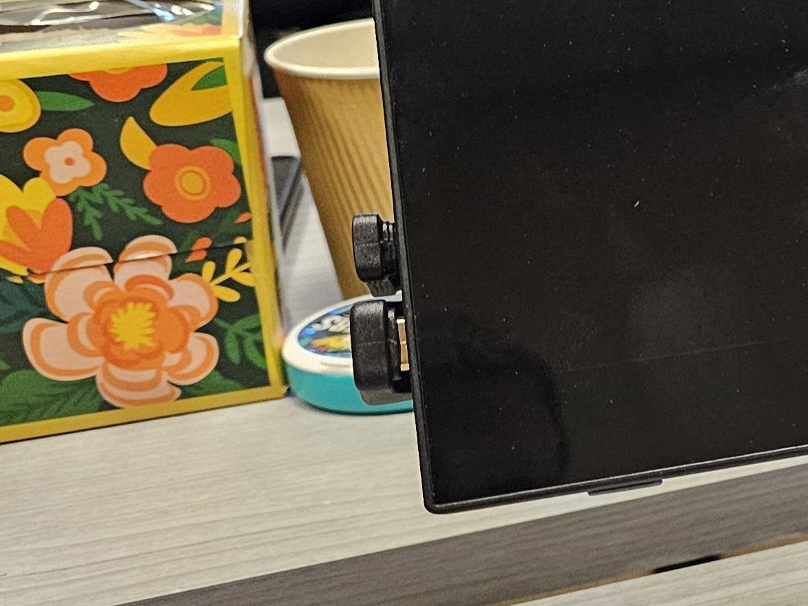 VS Touchscreen w/ Desk Stand Base